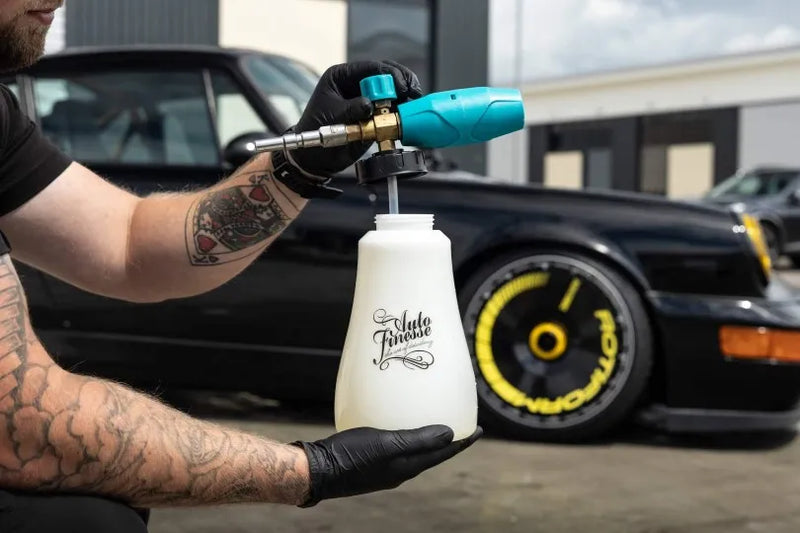 Auto Finesse on X: New in! The Pump Sprayer, the perfect accessory for  making the most of your spray-on detailing products. The Auto Finesse Pressure  Sprayer is the ideal accessory for getting